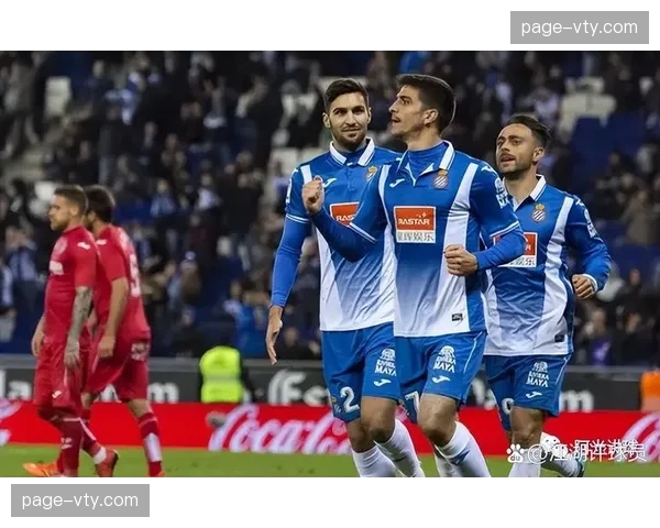 赫塔菲客场采用极致防反，但进攻投入不足导致平局过多